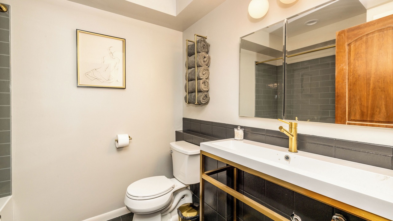 Photo of Bathroom in Glendale