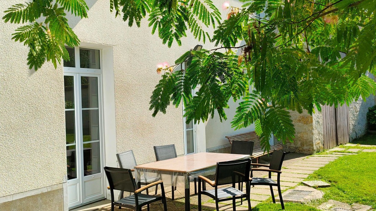 Photo of Outdoor in La Neuville-sur-Essonne