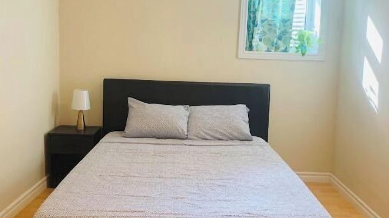 Photo of Bedroom in Ajax