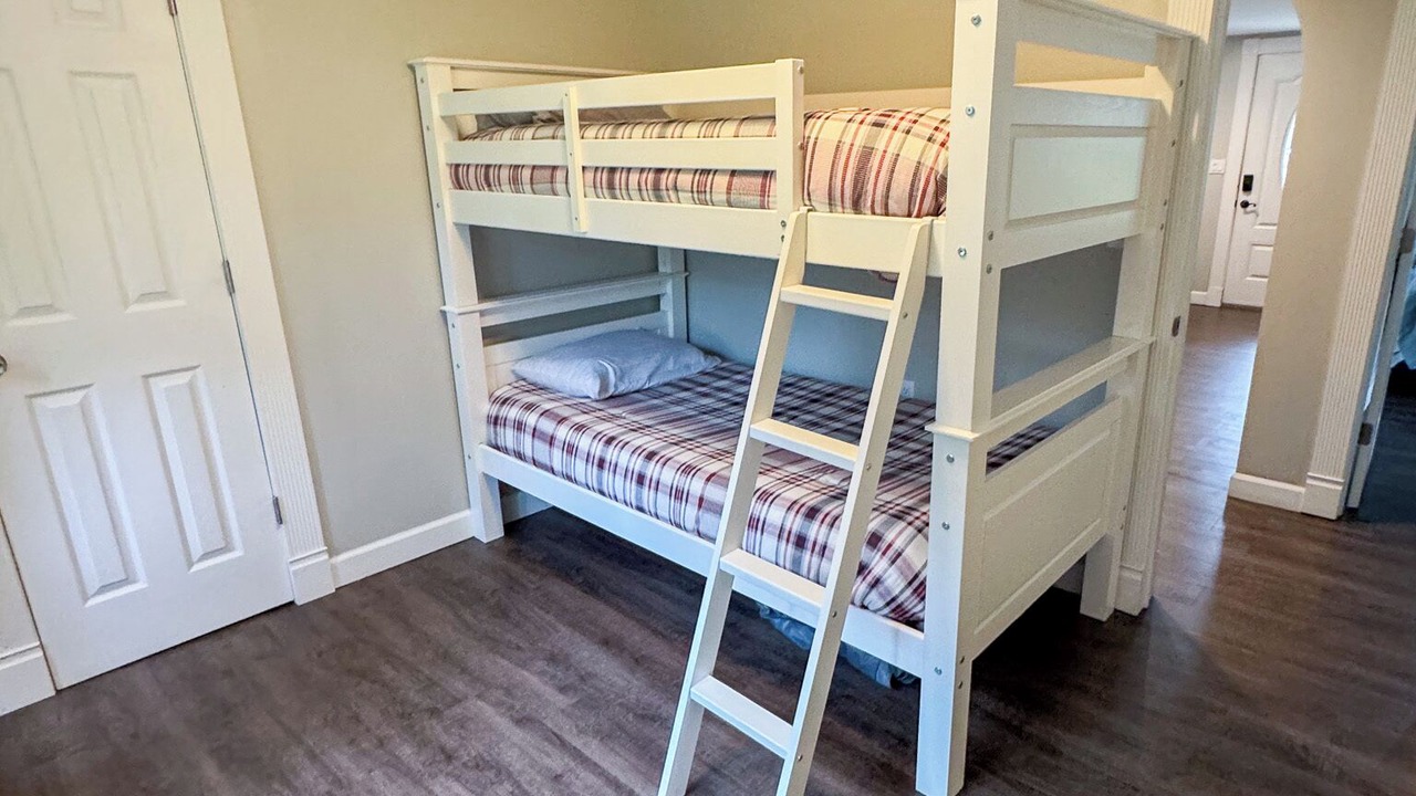 Photo of Bedroom in Niantic
