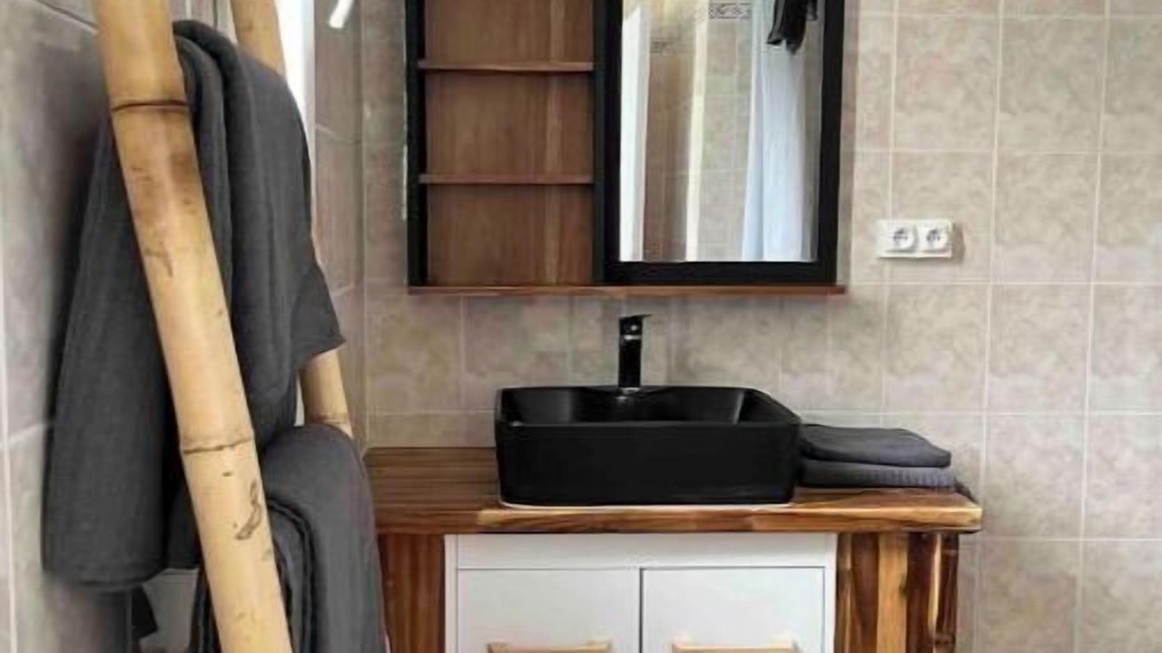 Photo of Bathroom in Ventenac-Cabardes