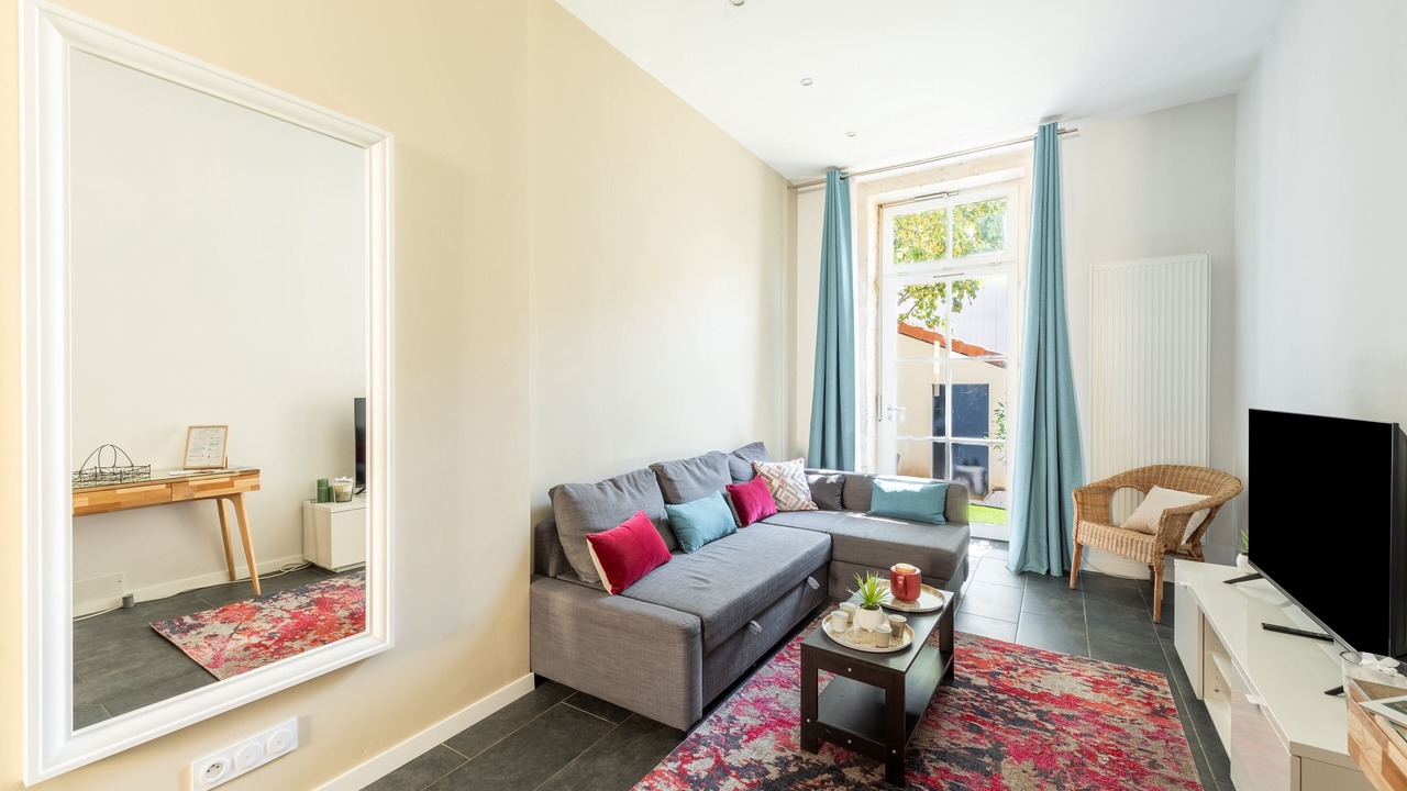 Photo of Livingroom in Le Bourg - Gare De Vaise