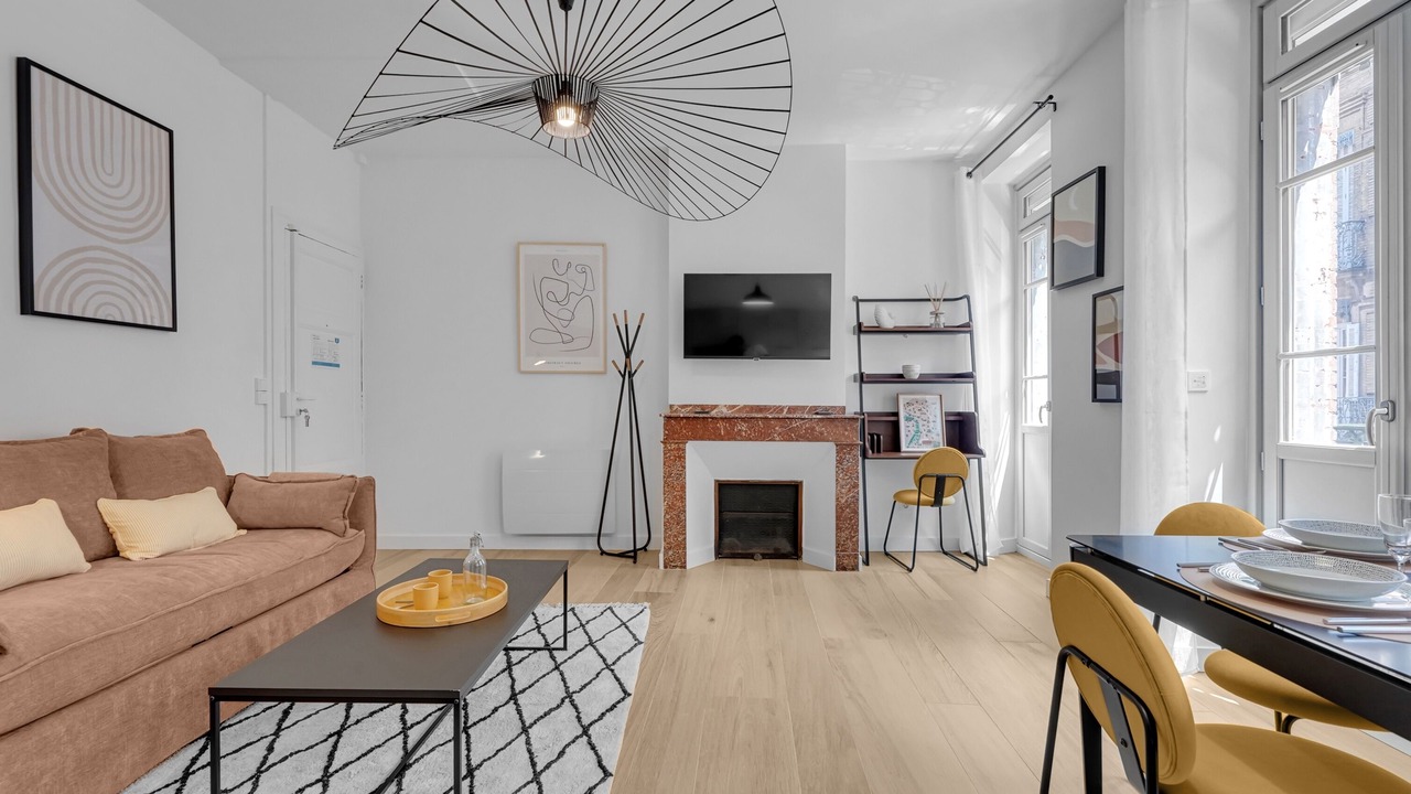 Photo of Livingroom in Saint - Aubin - Dupuy