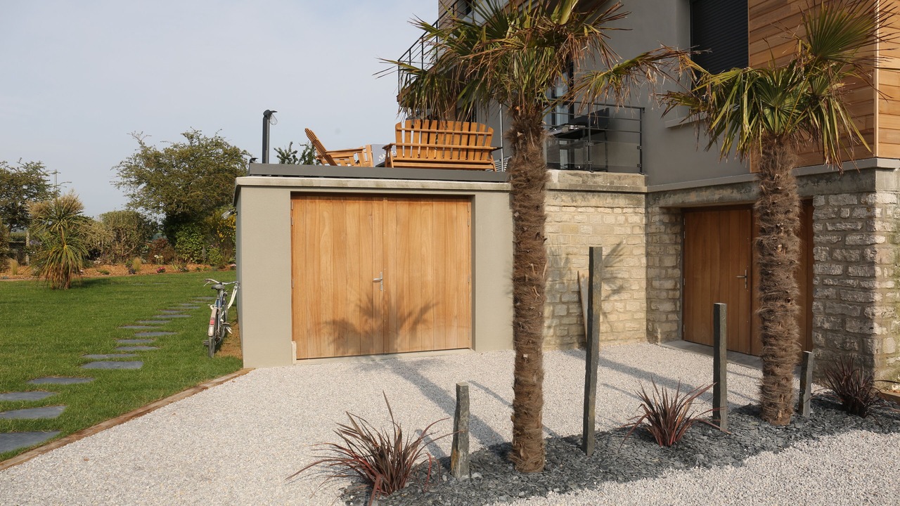 Photo of Outdoor in Reville
