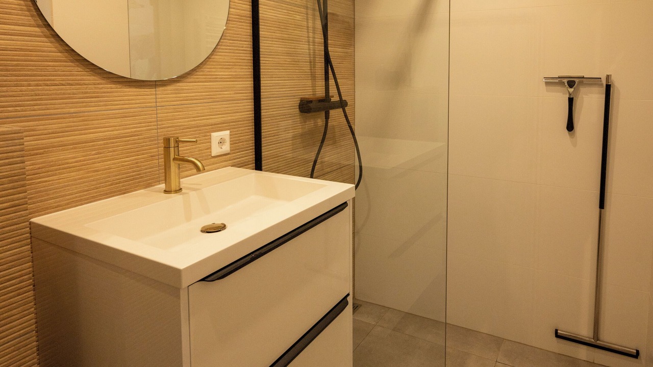 Photo of Bathroom in Rheezerveen