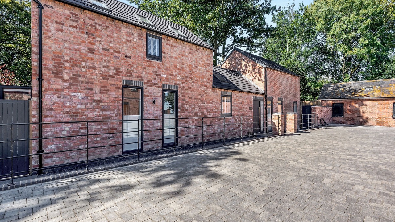 Photo of Outdoor in Whissendine