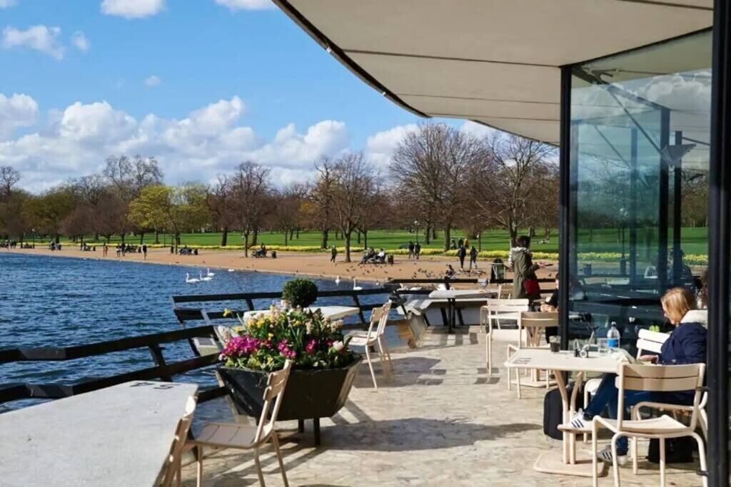 Photo of Outdoor in Westbourne
