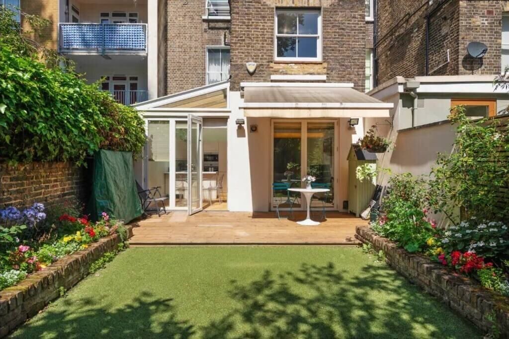 Photo of Outdoor in Westbourne