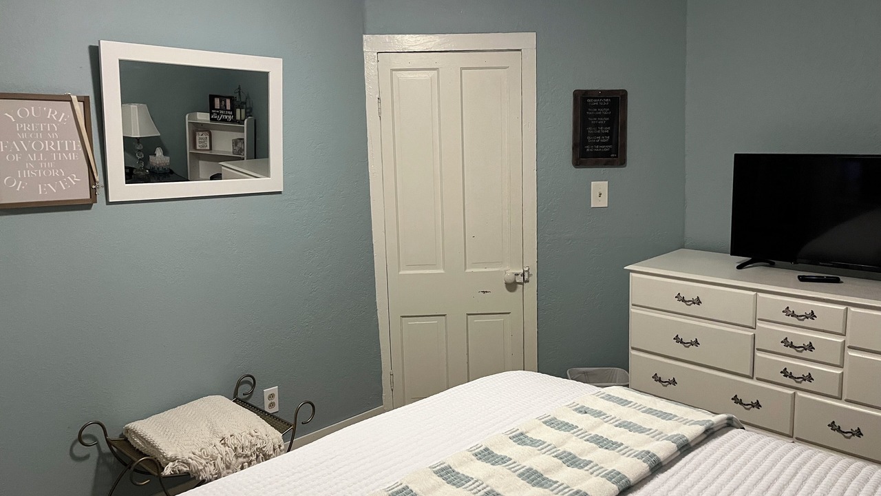 Photo of Bedroom in Oconomowoc
