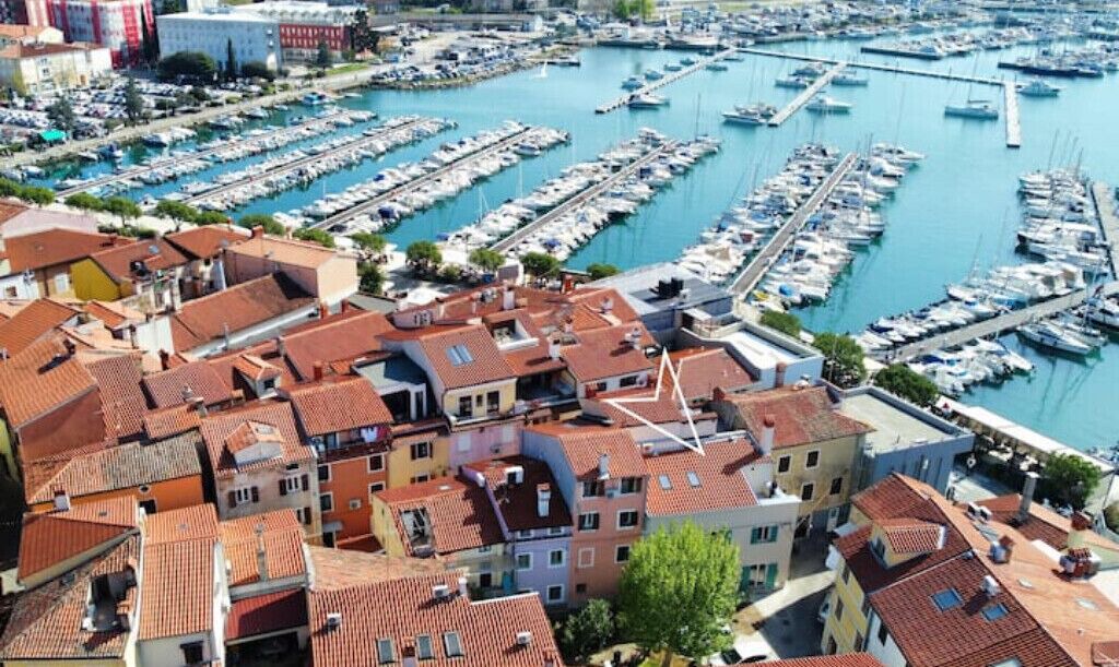 Photo of Others in Izola