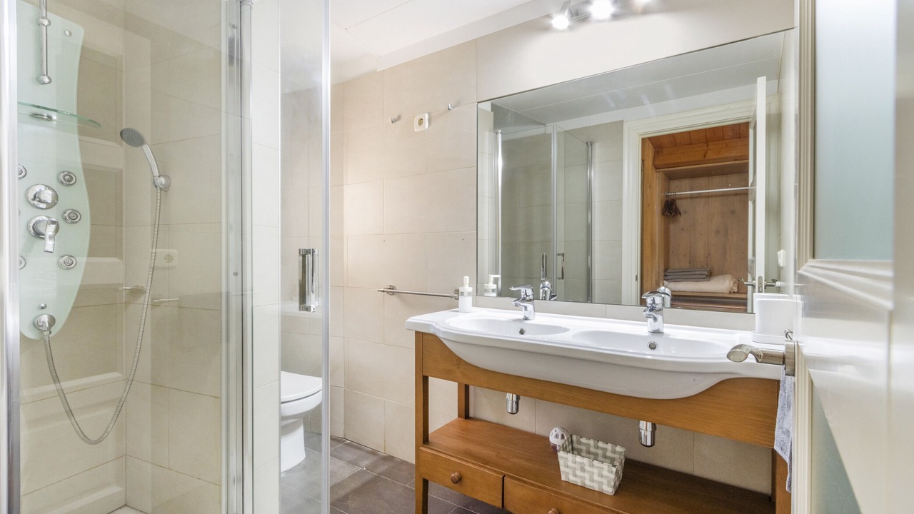 Photo of Bathroom in Oden