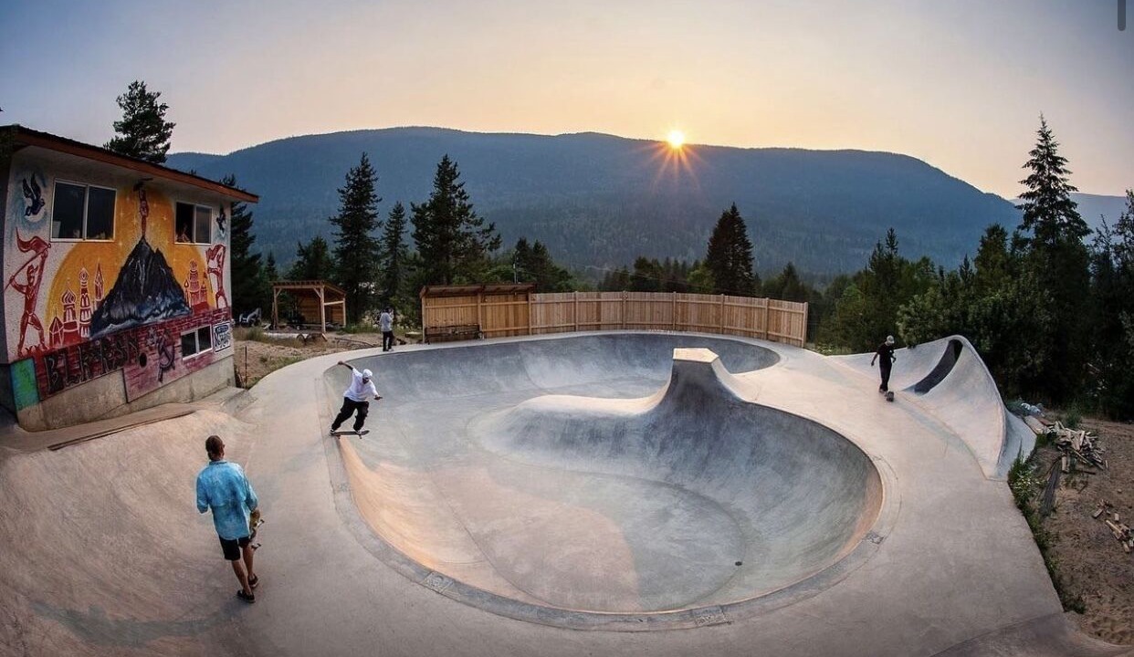 Photo of Others in Robson