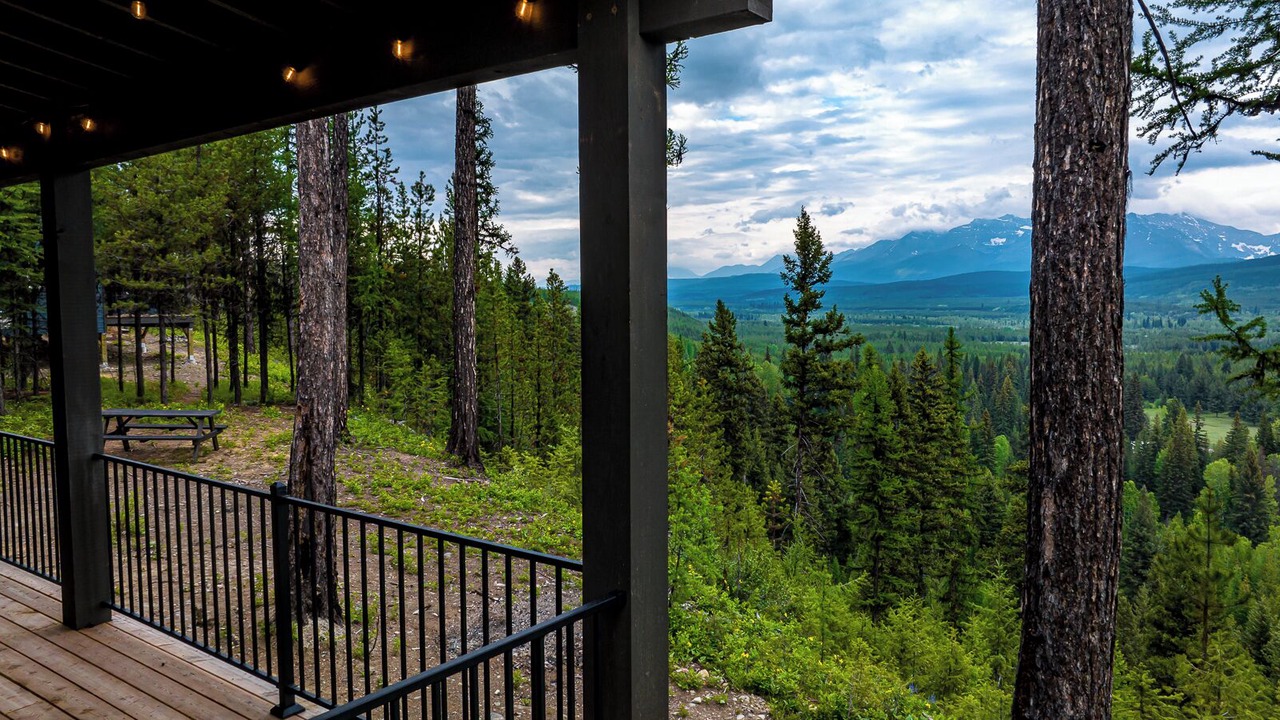 Photo of Patio Balcony in Polebridge