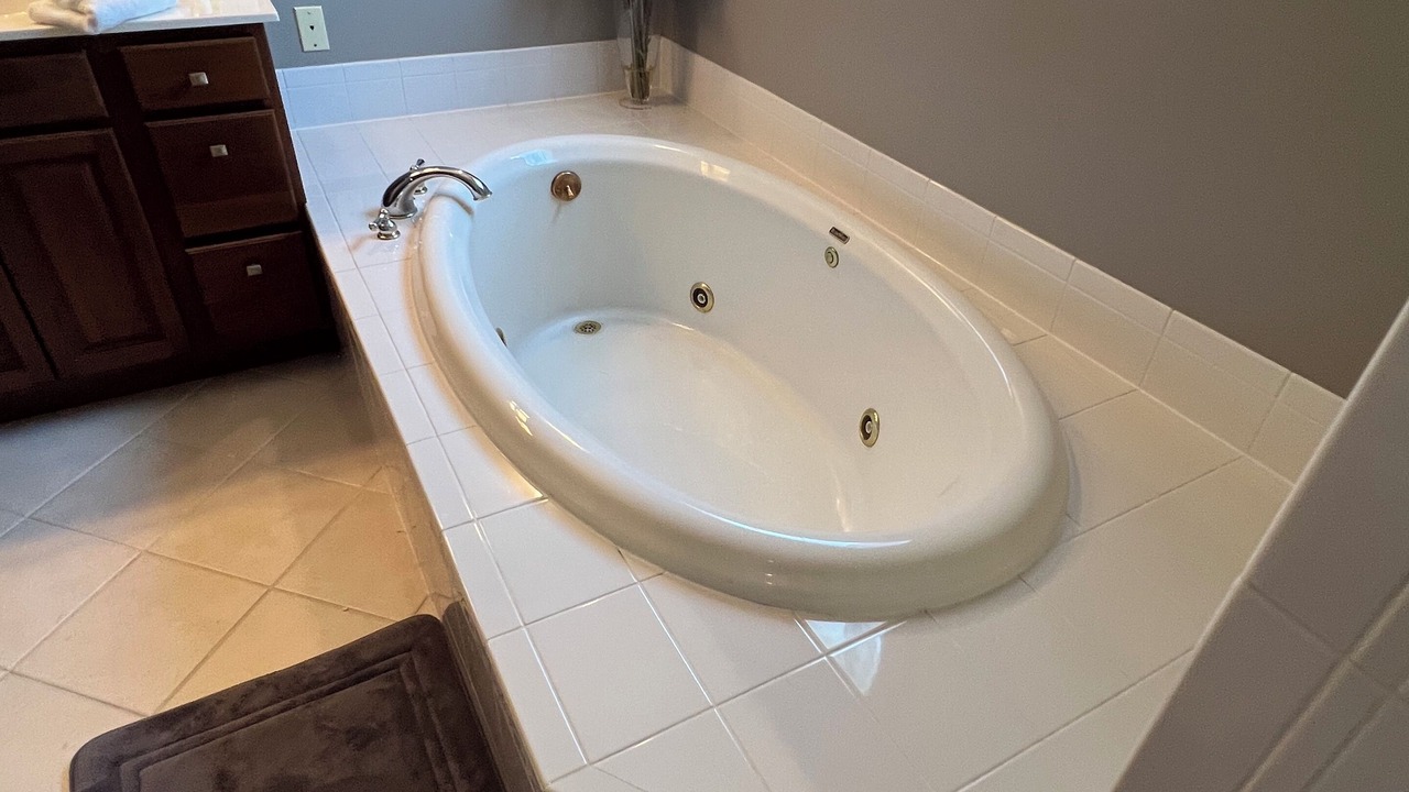 Photo of Bathroom in Murphysboro