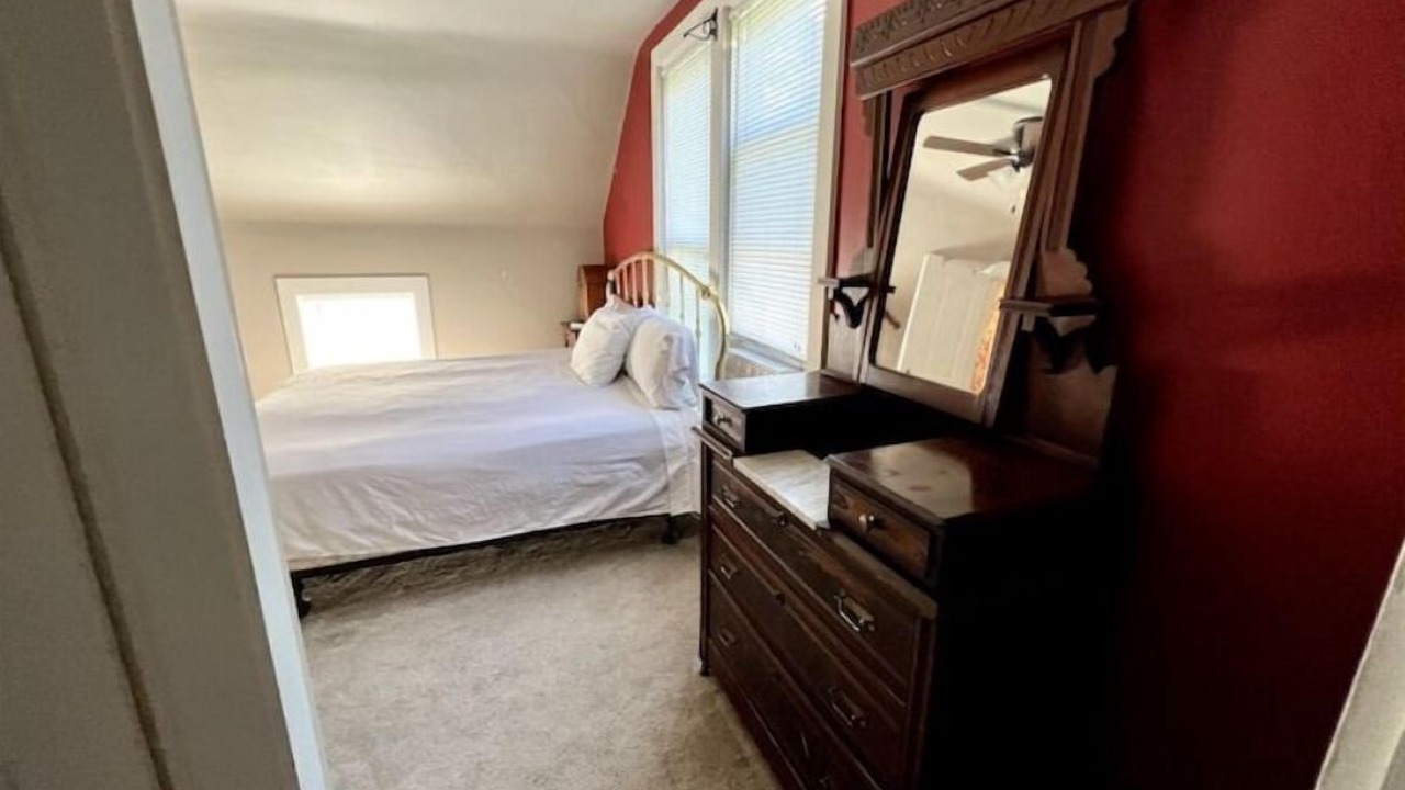 Photo of Bedroom in Hamilton