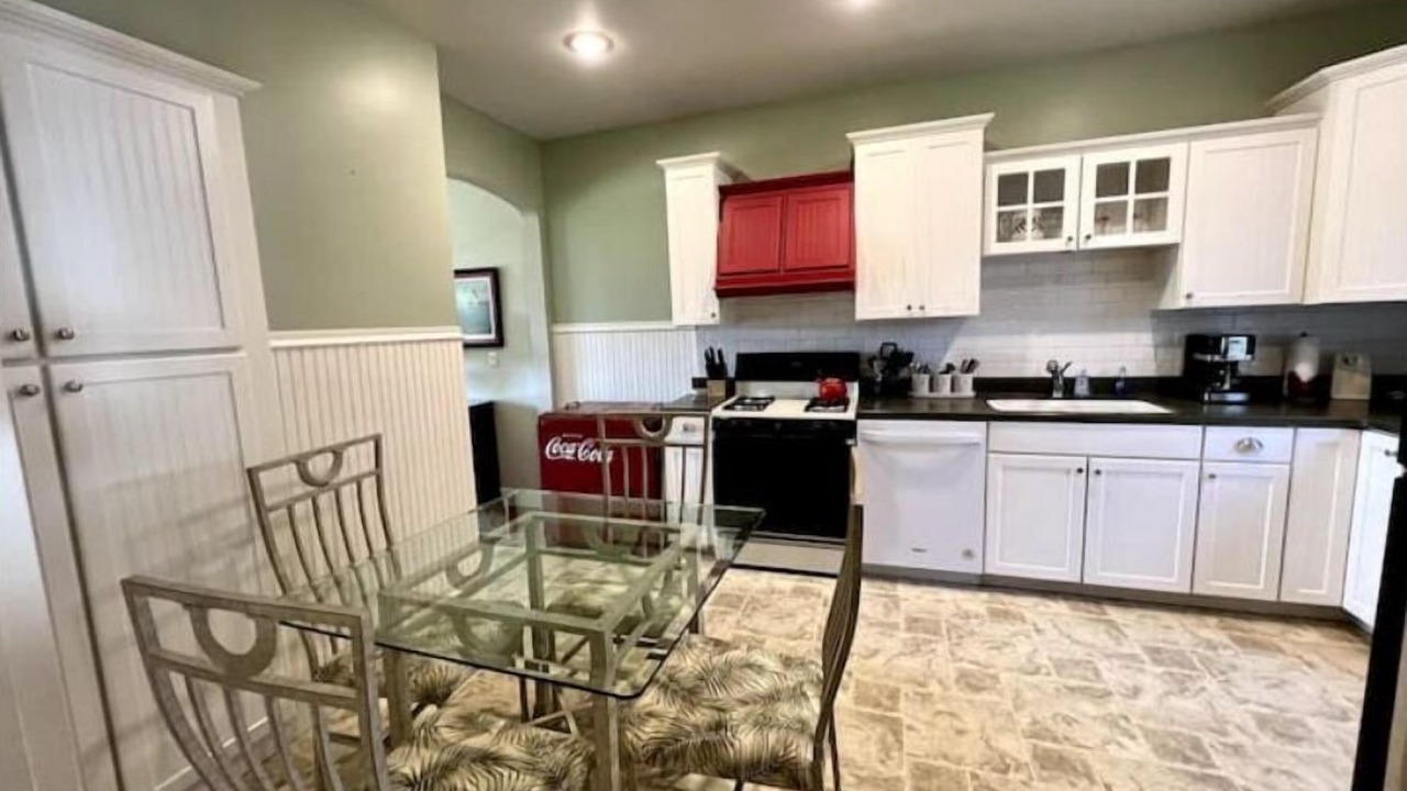 Photo of Kitchen in Hamilton