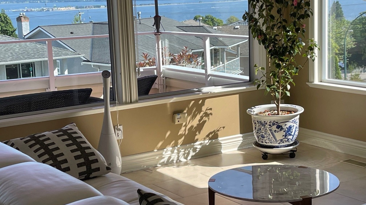 Photo of Livingroom in White Rock