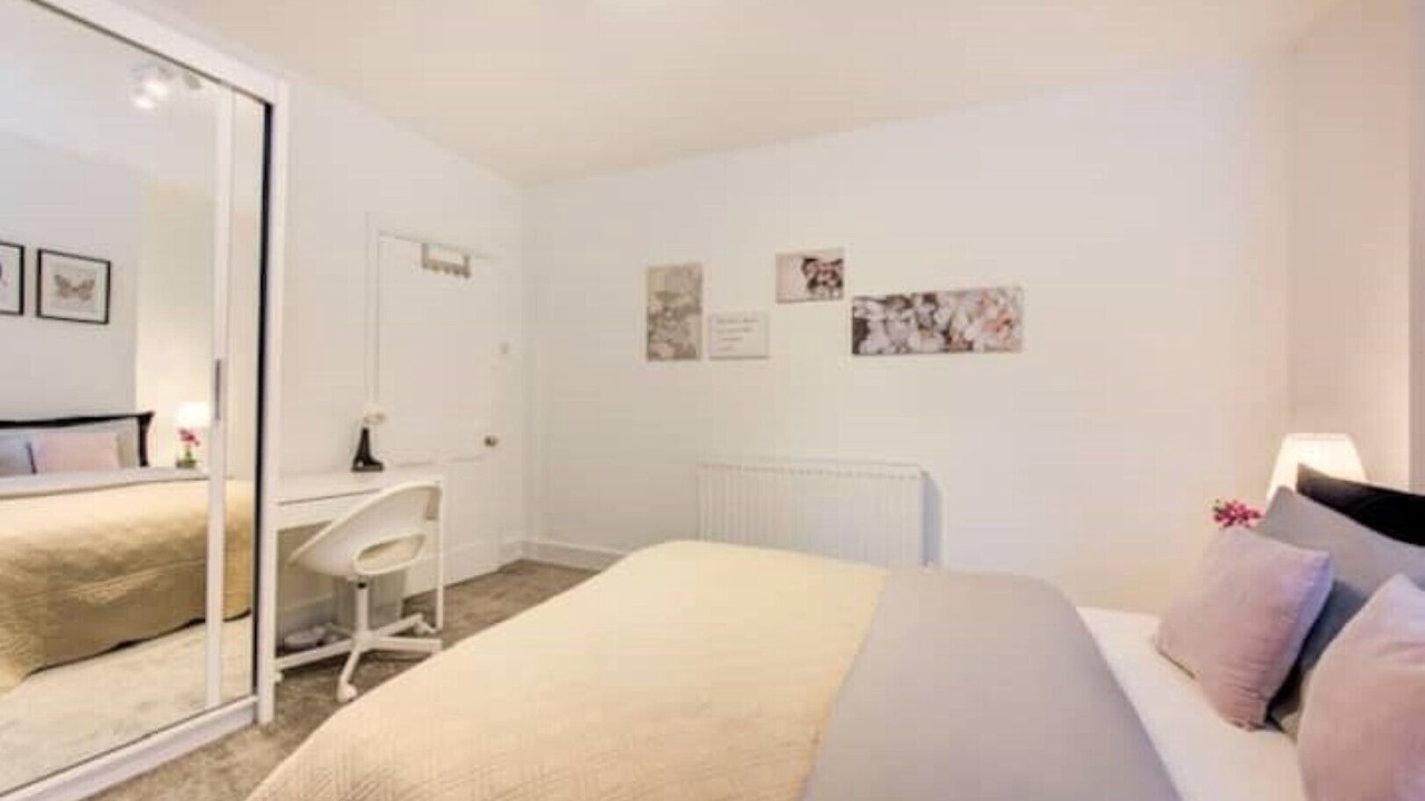 Photo of Bedroom in West Brompton