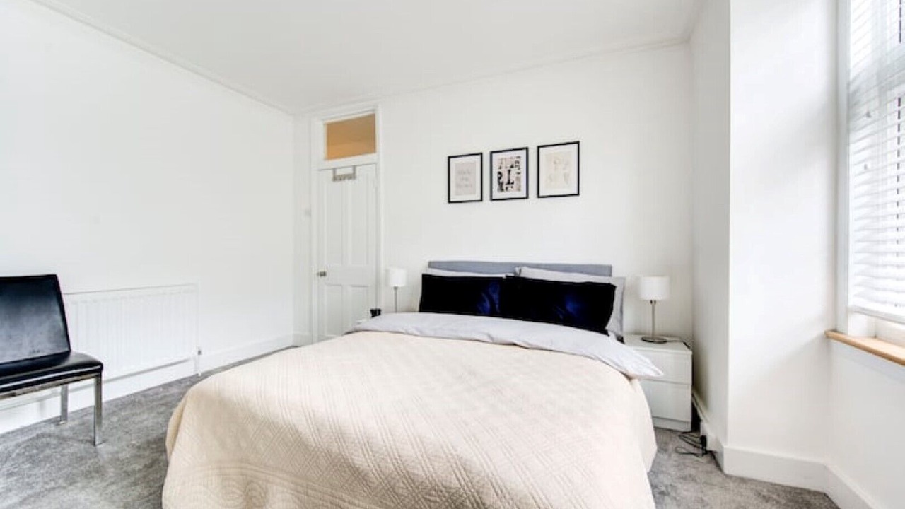 Photo of Bedroom in West Brompton