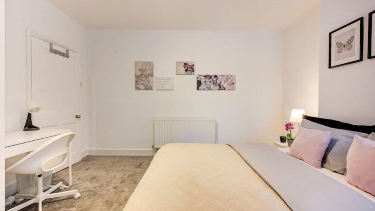 Photo of Bedroom in West Brompton