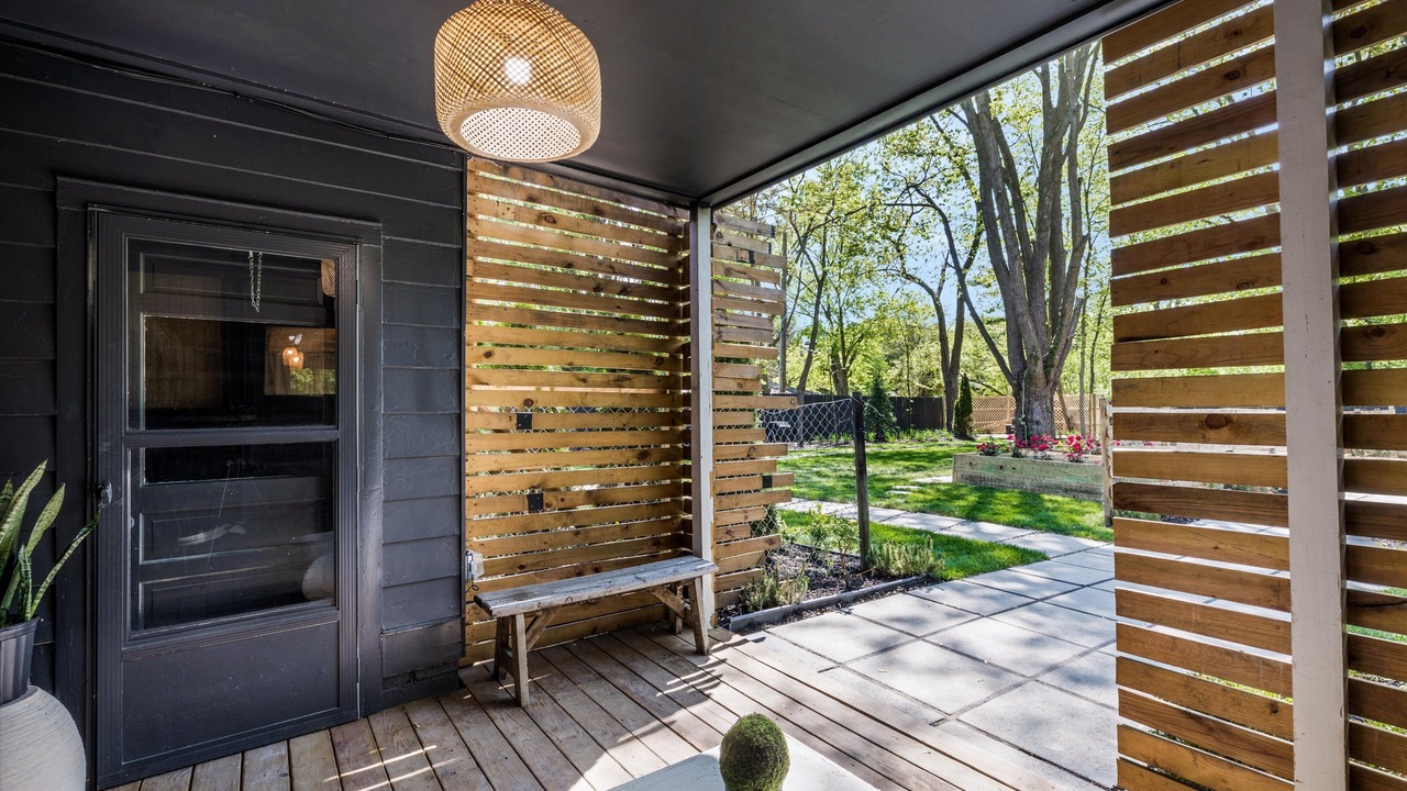 Photo of Patio Balcony in Southfield