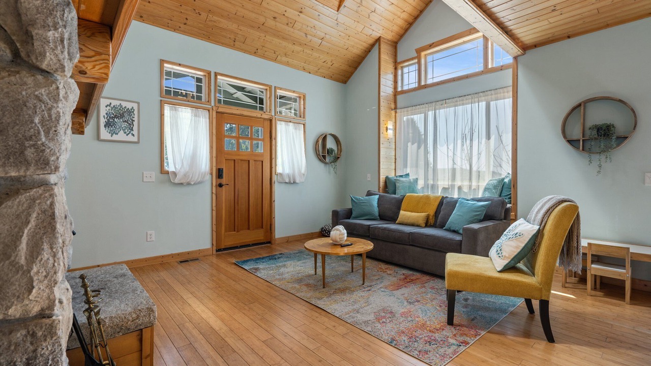 Photo of Bedroom in Birch Bay