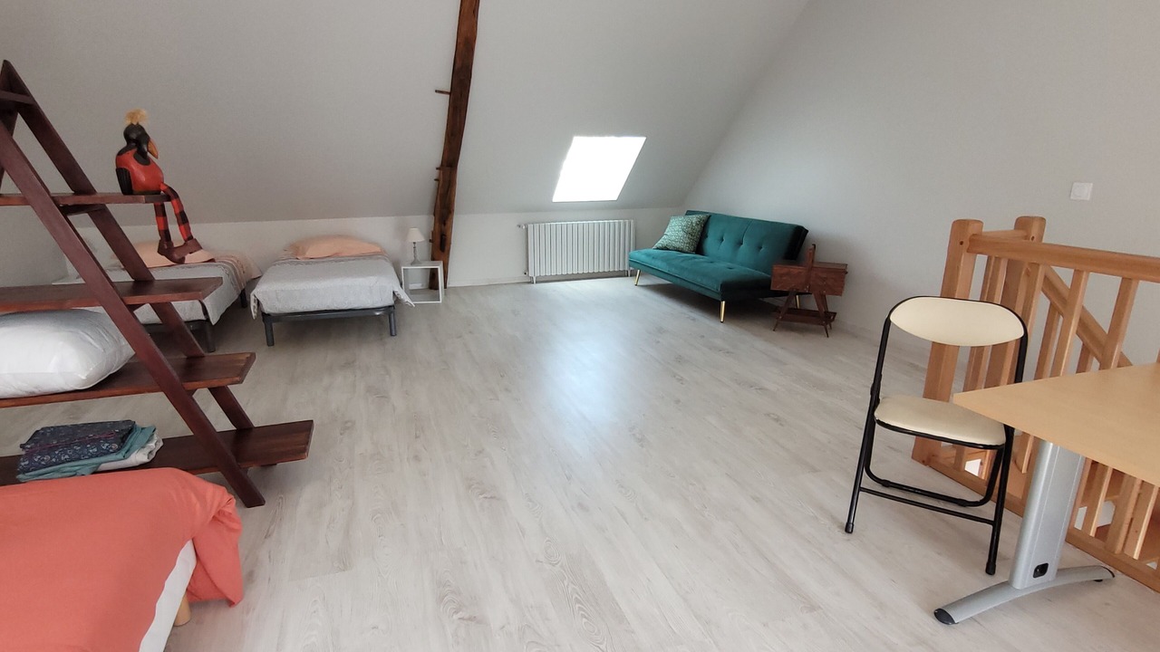 Photo of Bedroom in Souge