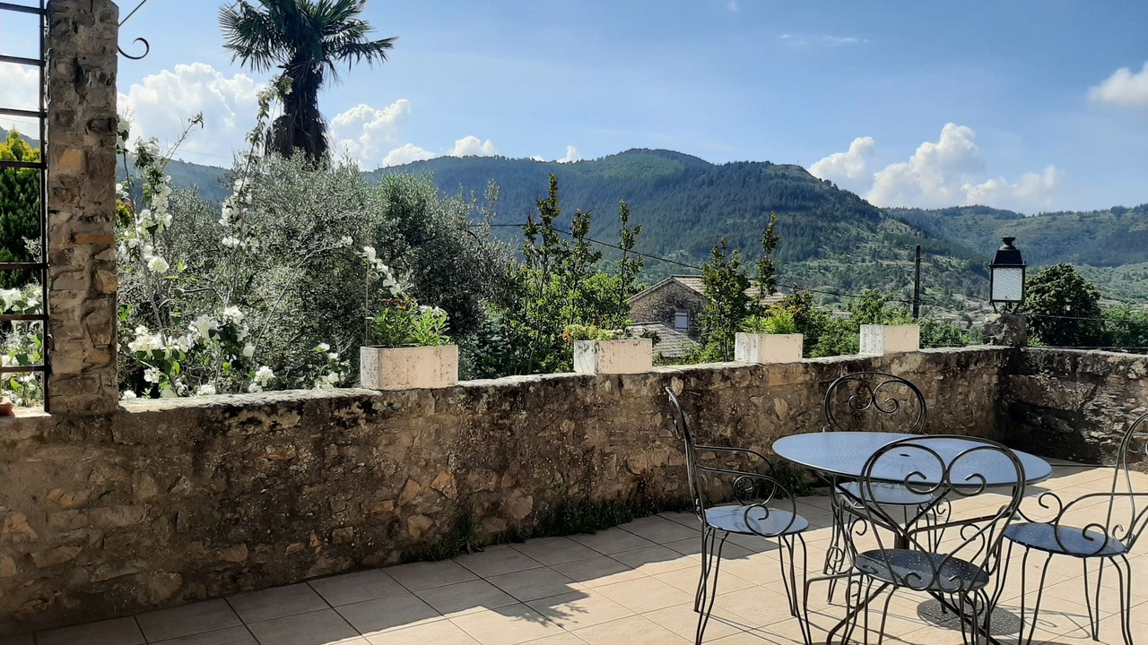 Photo of Outdoor in Vesseaux