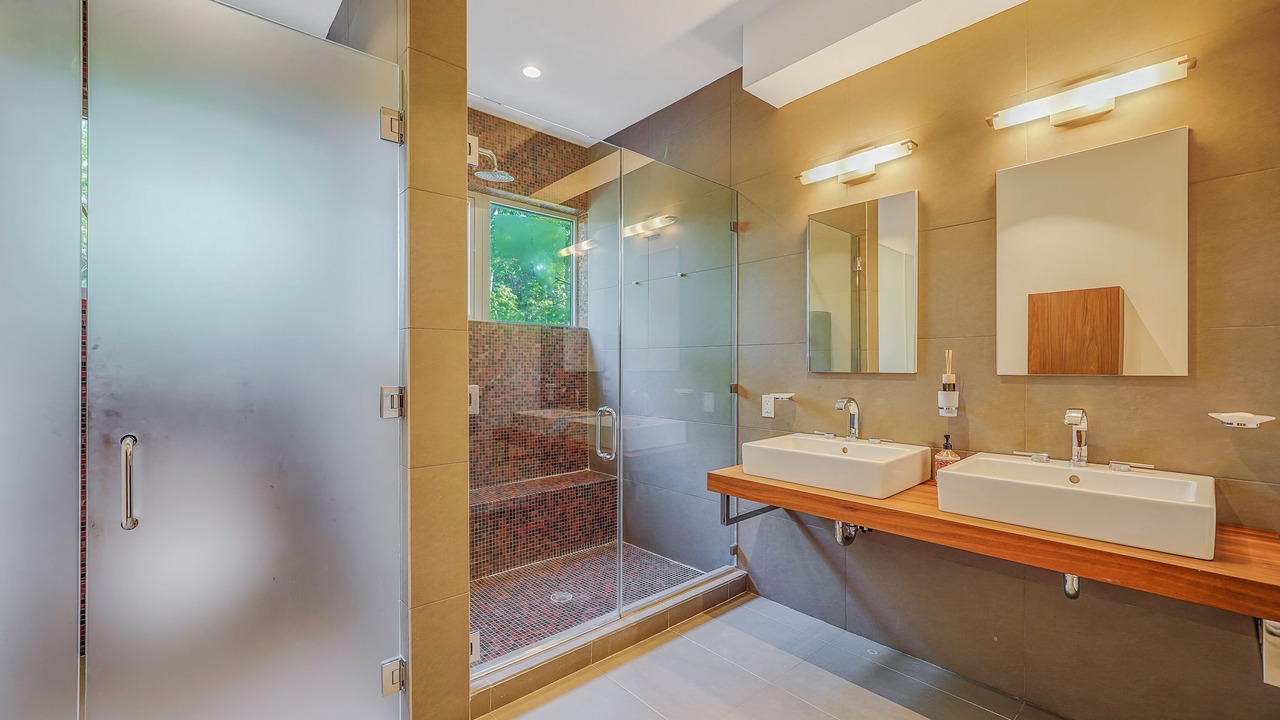 Photo of Bathroom in Village of East Hampton