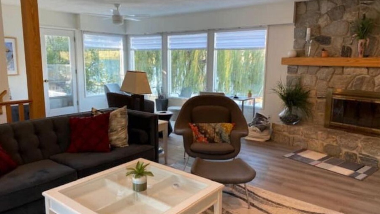 Photo of Livingroom in Okanagan-Similkameen
