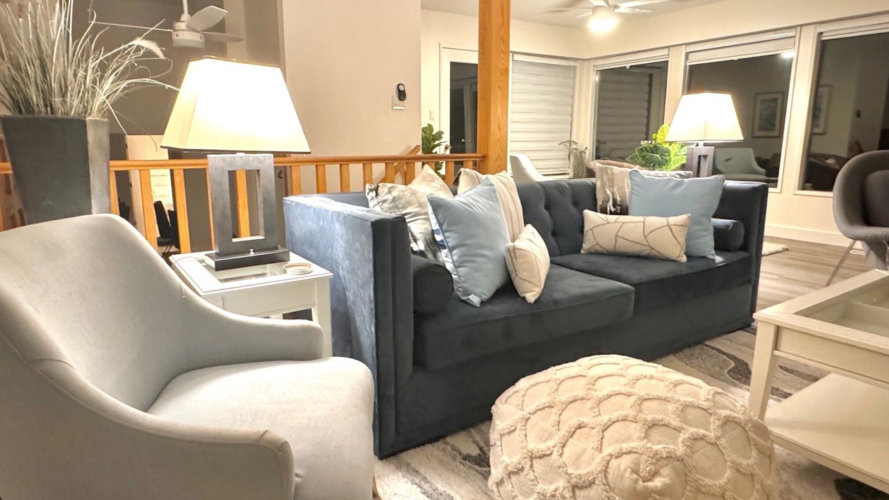 Photo of Livingroom in Okanagan-Similkameen
