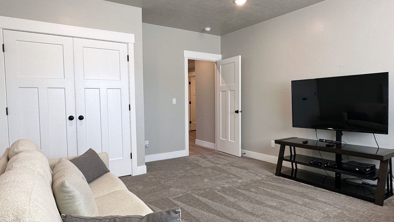 Photo of Livingroom in Sweetwater