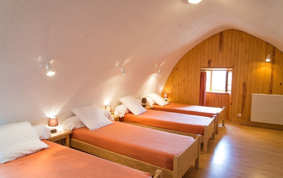 Photo of Bedroom in Saint-Georges-de-Levejac