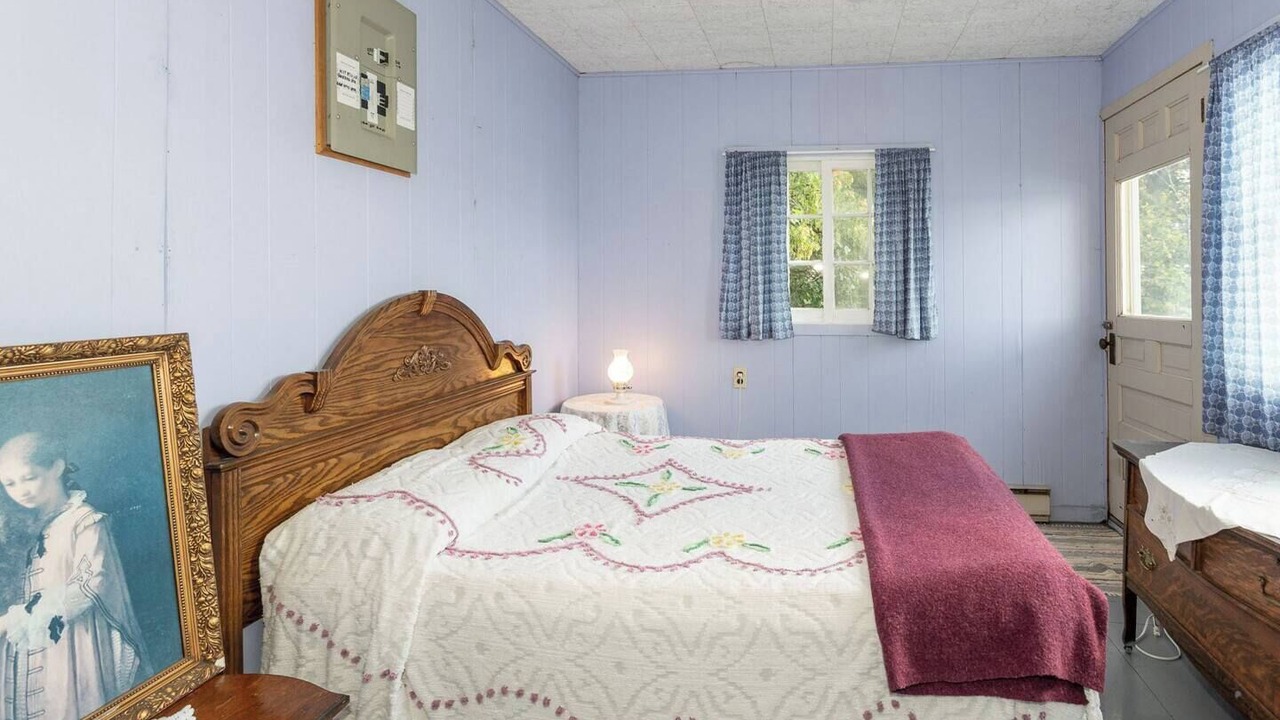 Photo of Bedroom in Burk's Falls