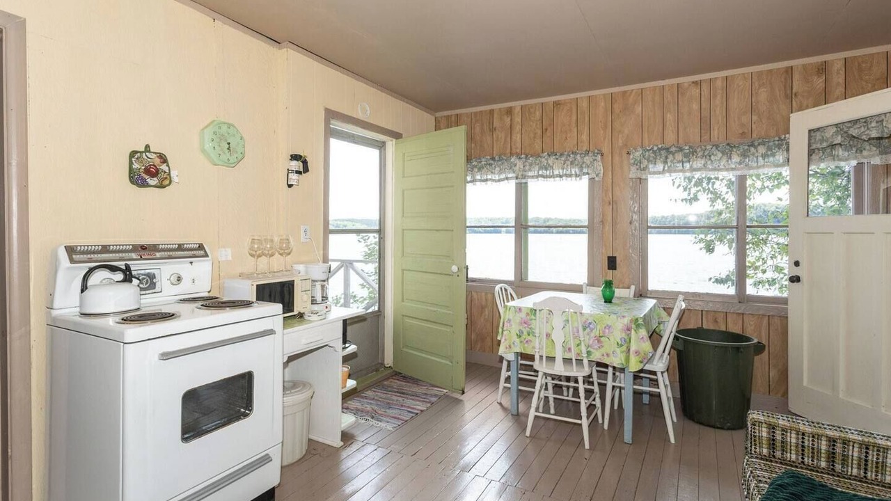 Photo of Kitchen in Burk's Falls