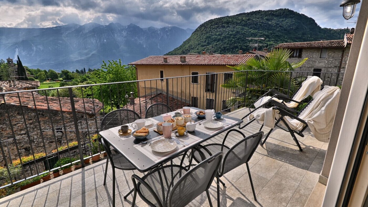 Photo of Patio Balcony in Prabione