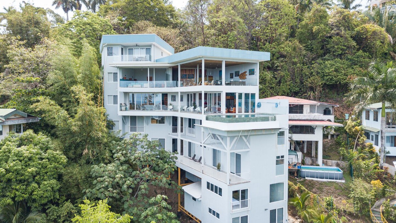 Photo of Others in Manuel Antonio
