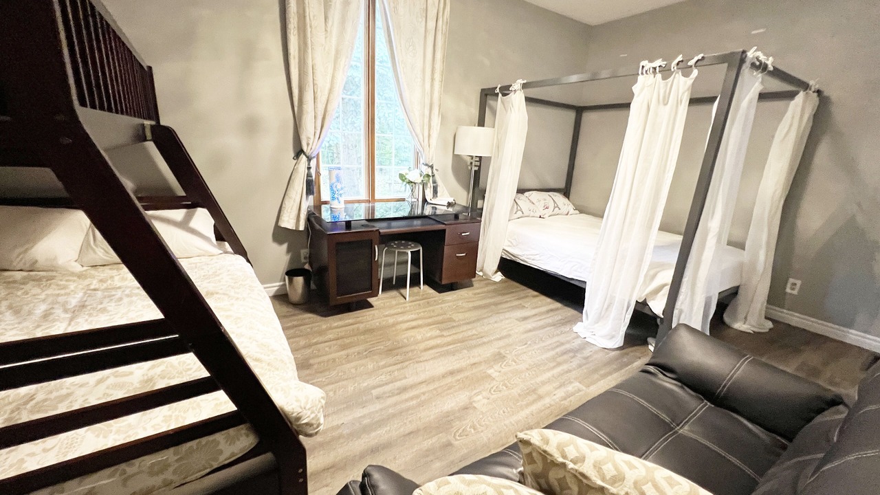 Photo of Bedroom in Barrie