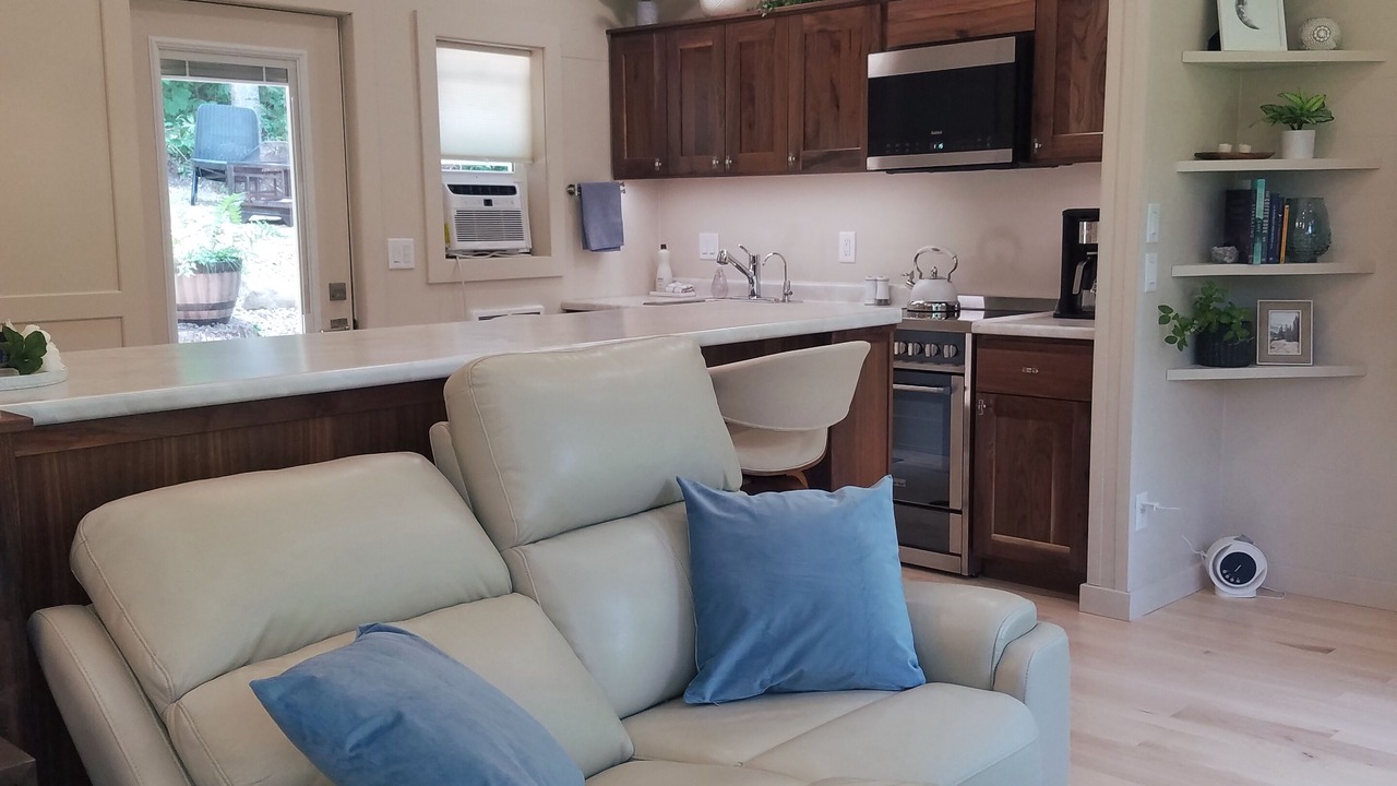 Photo of Livingroom in Elroy