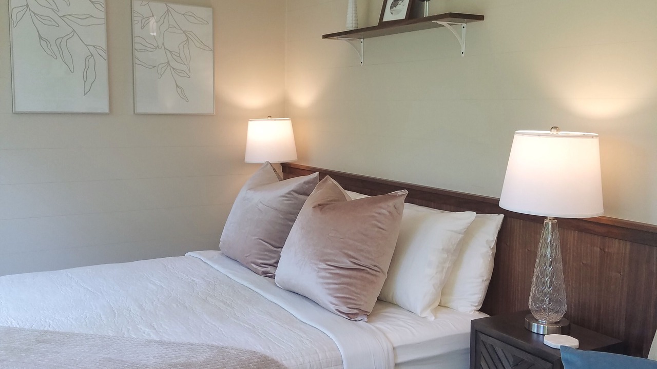 Photo of Bedroom in Elroy