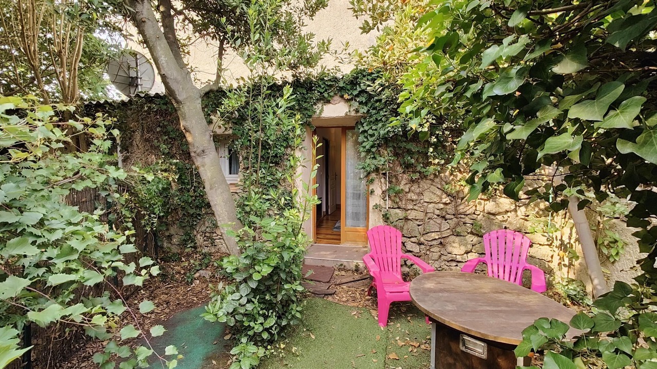 Photo of Patio Balcony in Poussan