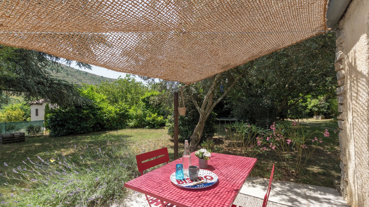 Photo of Outdoor in Vesseaux