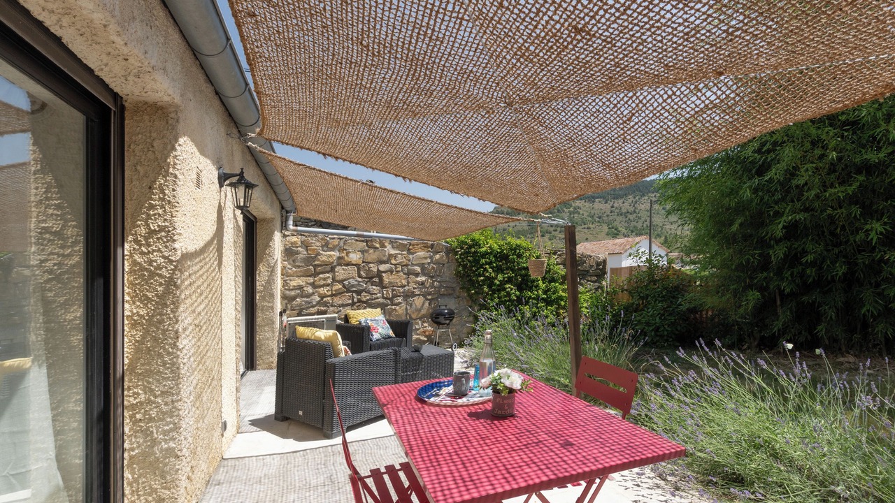 Photo of Outdoor in Vesseaux