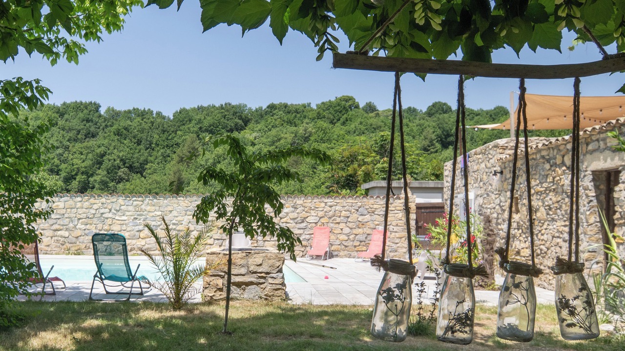 Photo of Outdoor in Vesseaux