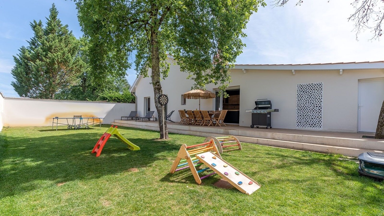 Photo of Outdoor in Saint-Medard-en-Jalles