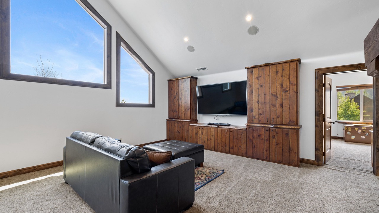 Photo of Livingroom in Tamarack Resort