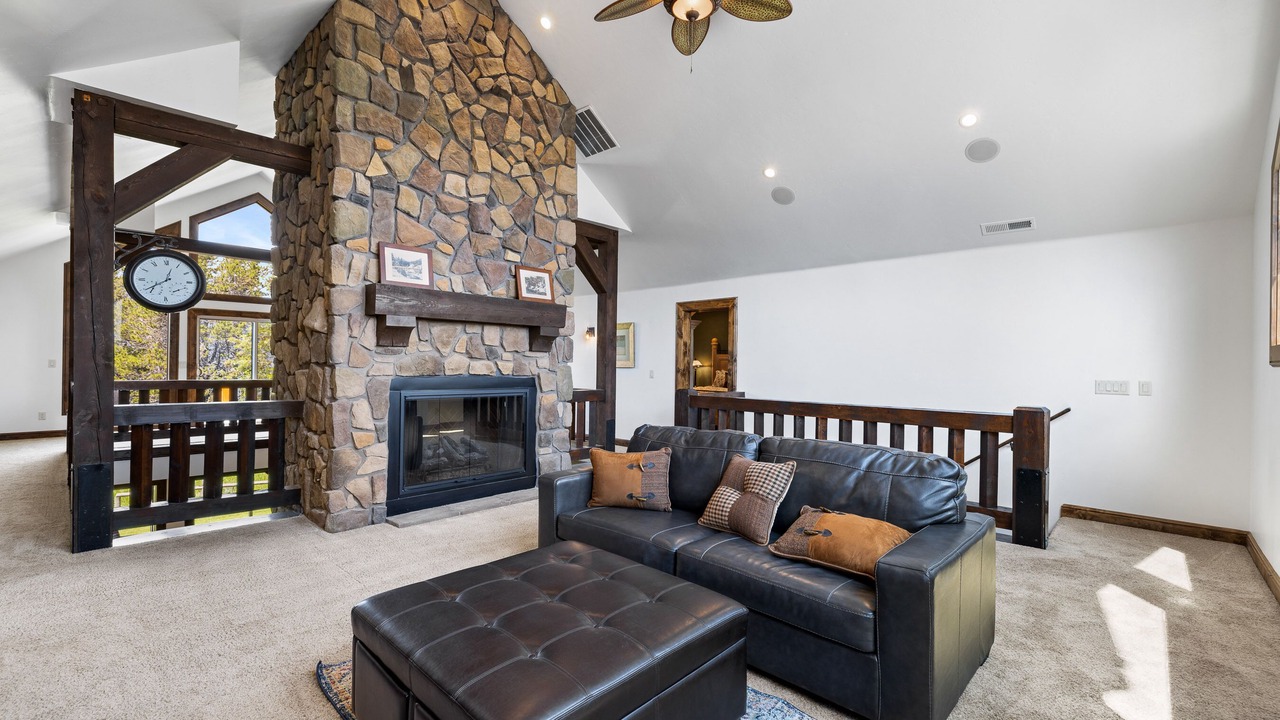 Photo of Livingroom in Tamarack Resort