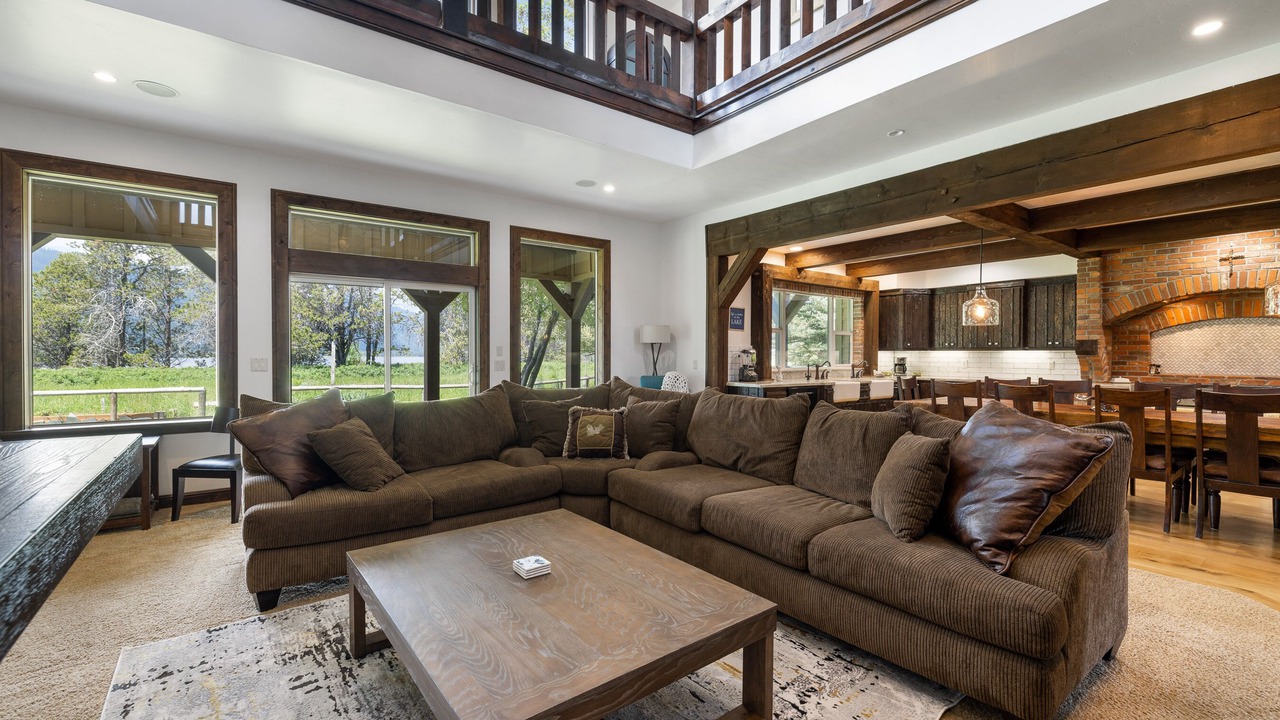 Photo of Livingroom in Tamarack Resort