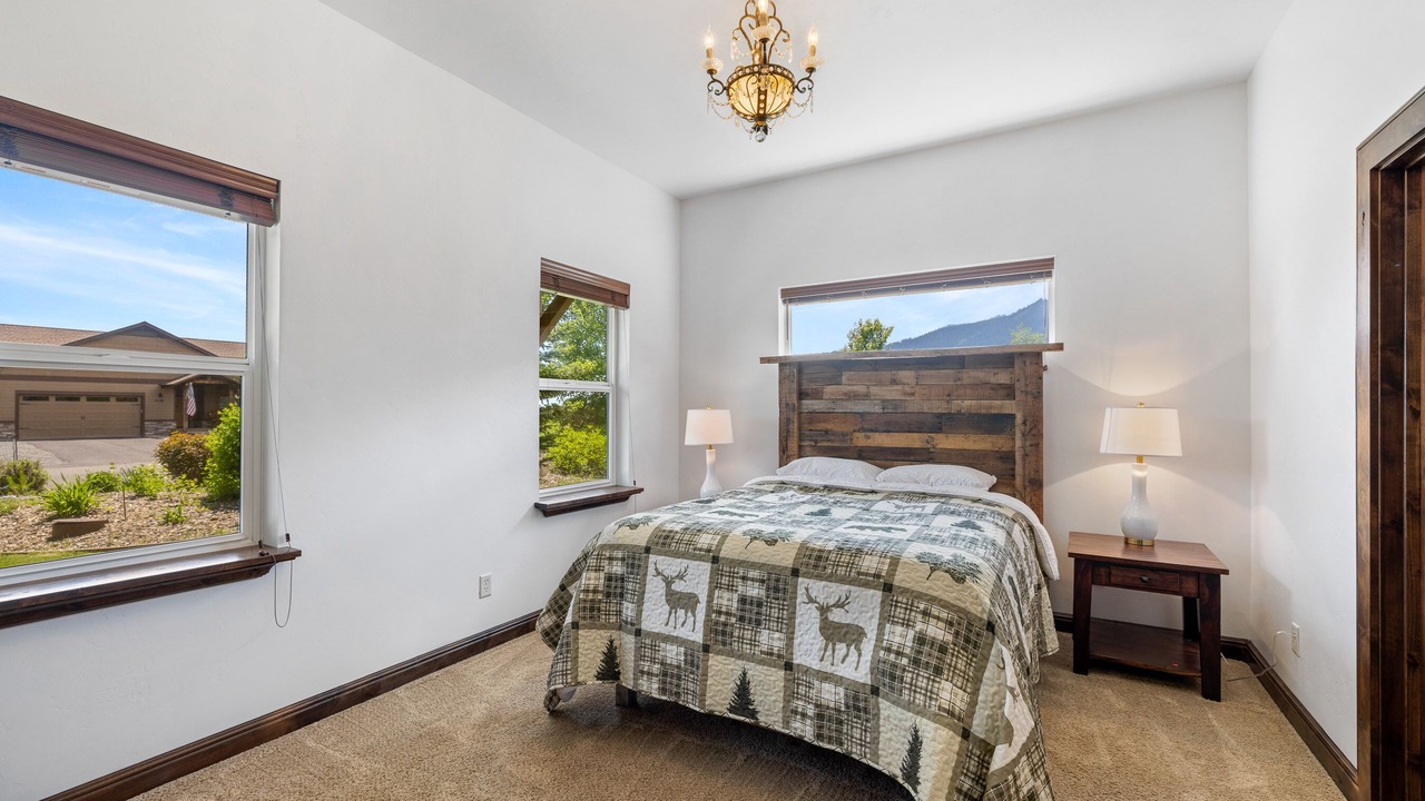 Photo of Bedroom in Tamarack Resort