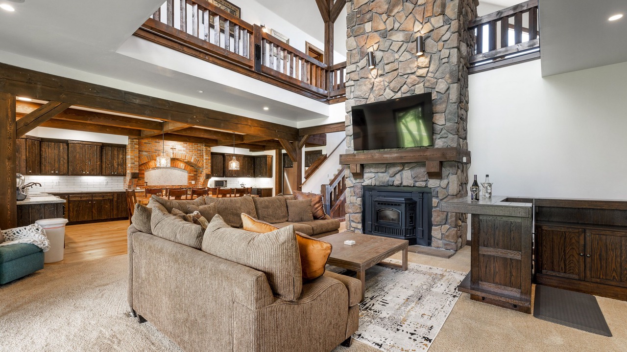 Photo of Livingroom in Tamarack Resort